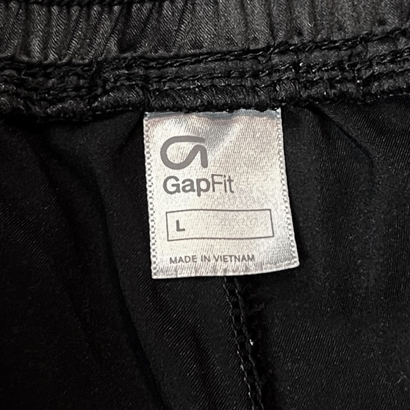 Gap Fit Men’s Lightweight Polyester Solid Black Joggers Pants Large Pockets - Picture 7 of 8